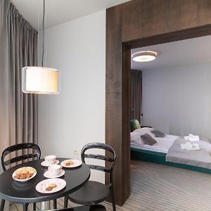 Suite Apartment